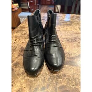 Earth Origins Black Leather Ruched Ankle Boot 8.5